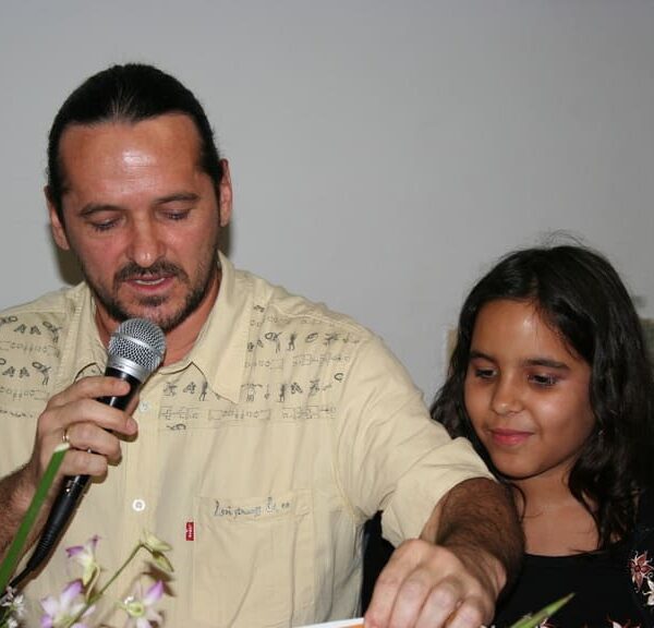 Presentación de libro Hechicerías